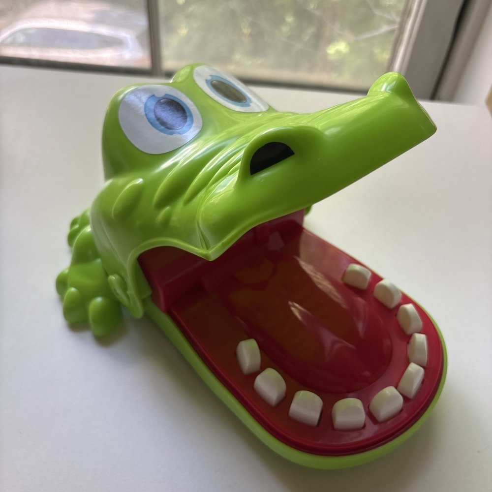 Vintage 1992 Milton Bradley Crocodile Dentist Game Travel Version Tested Works!
